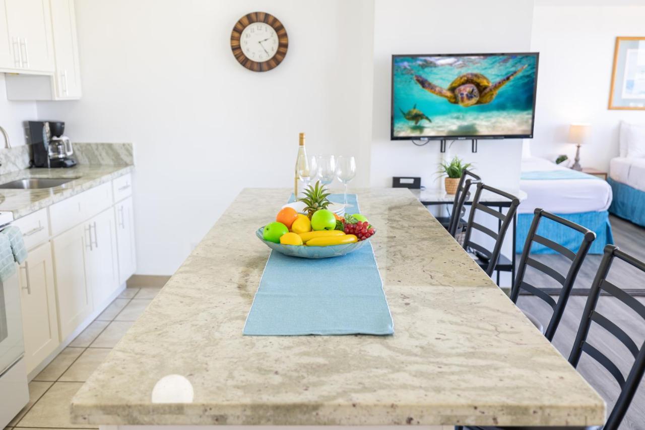 Waikiki Escapade Mountain Views Condo, Steps To Beach With Parking Perk ホノルル エクステリア 写真