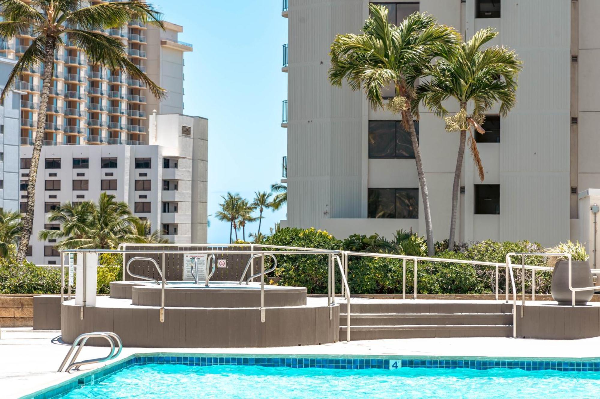 Waikiki Escapade Mountain Views Condo, Steps To Beach With Parking Perk ホノルル エクステリア 写真