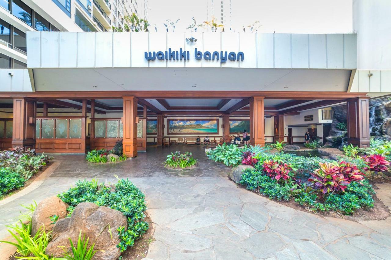 Waikiki Escapade Mountain Views Condo, Steps To Beach With Parking Perk ホノルル エクステリア 写真