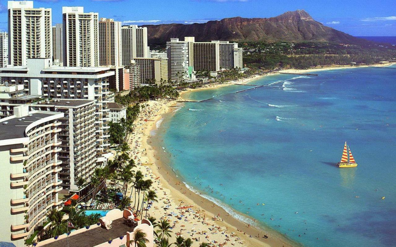 Waikiki Escapade Mountain Views Condo, Steps To Beach With Parking Perk ホノルル エクステリア 写真